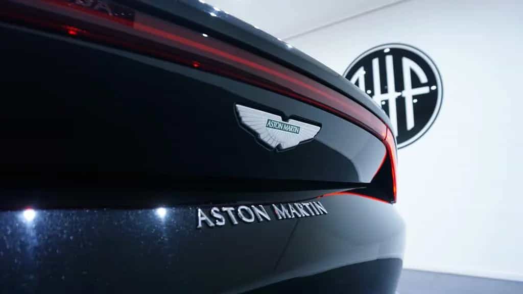 Aston Martin Vantage 4.0 V8 *Inspektion Neu*1HD*deutschesFZ 07/2021-photo-13