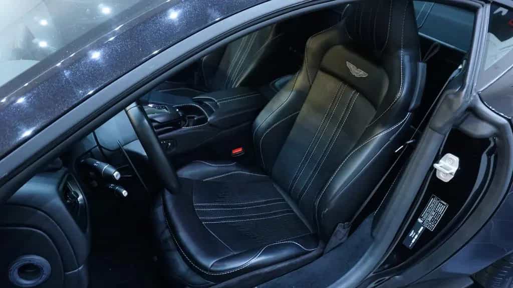 Aston Martin Vantage 4.0 V8 *Inspektion Neu*1HD*deutschesFZ 07/2021-photo-19
