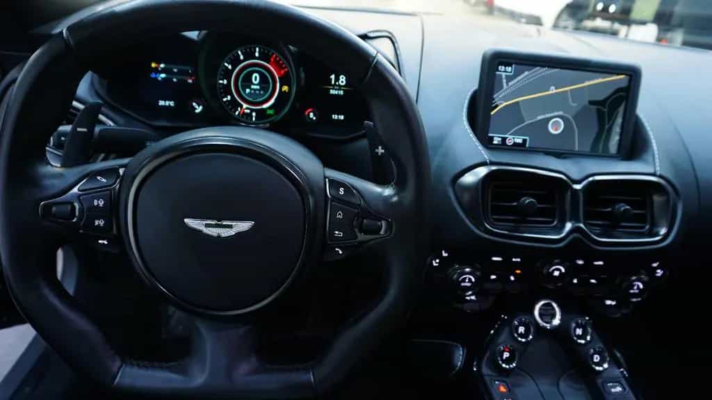 Aston Martin Vantage 4.0 V8 *Inspektion Neu*1HD*deutschesFZ 07/2021-photo-28