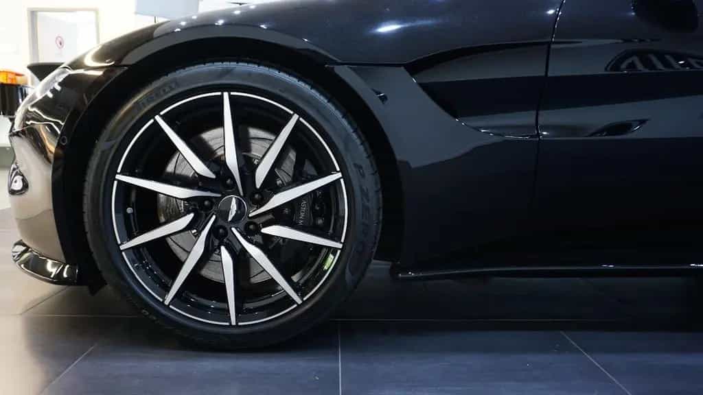 Aston Martin Vantage 4.0 V8 *Inspektion Neu*1HD*deutschesFZ 07/2021-photo-8