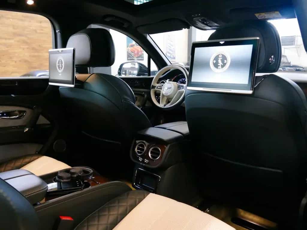 Bentley Bentayga 6.0 W12 Mulliner 4WD Autom. 01/2018-photo-12