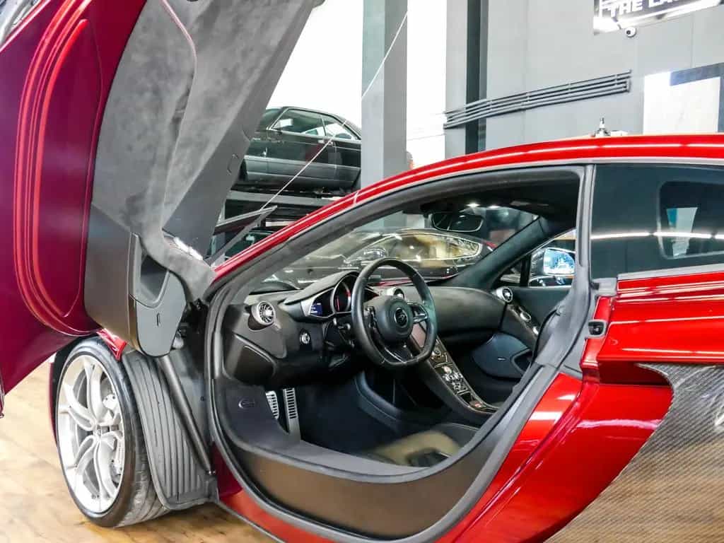 McLaren MP4-12C 3.8 V8 01/2014-photo-6