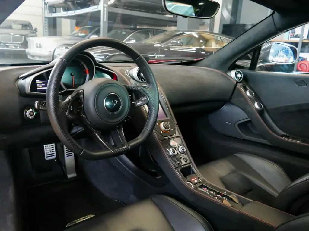 McLaren MP4-12C 3.8 V8 01/2014-photo-8