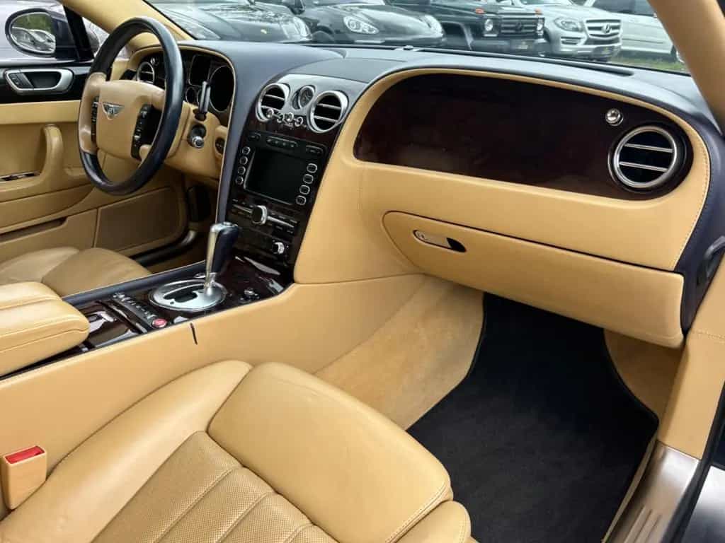 Bentley Continental Flying Spur W12 *Keyless*GSD*HU Neu* 11/2005-photo-11