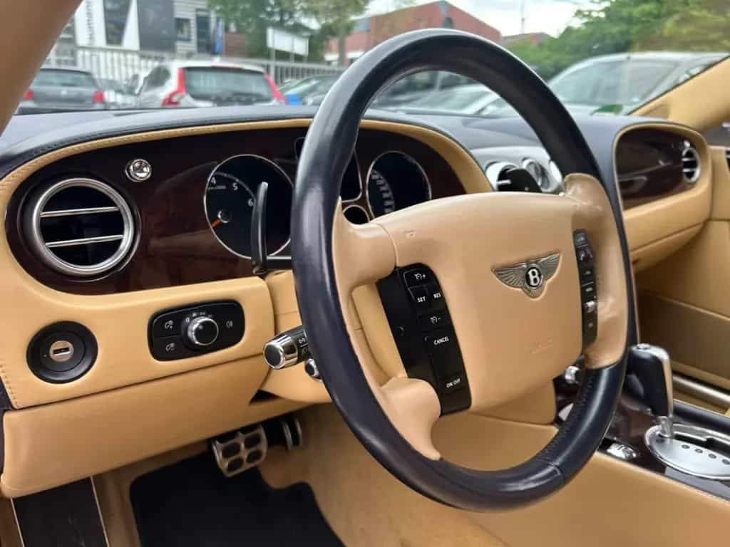 Bentley Continental Flying Spur W12 *Keyless*GSD*HU Neu* 11/2005-photo-15