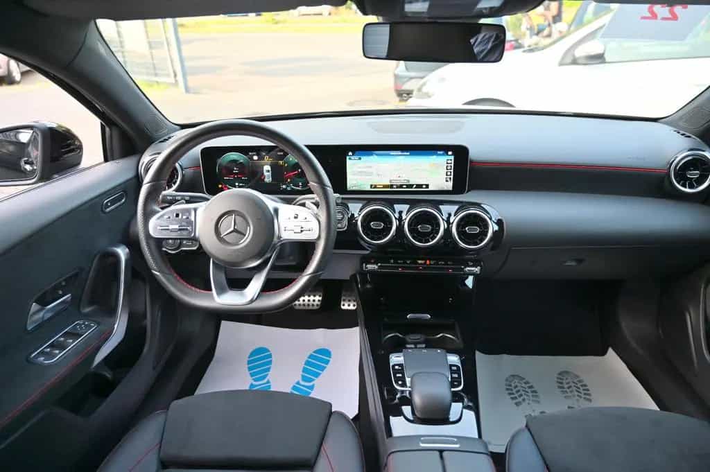 Mercedes-Benz A-Class 250 AMG Line Navi Leder LED PDC 07/2020-photo-10