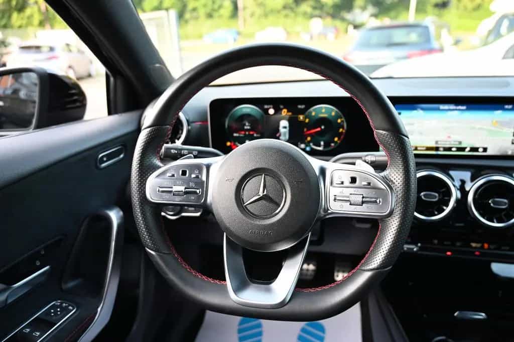 Mercedes-Benz A-Class 250 AMG Line Navi Leder LED PDC 07/2020-photo-11