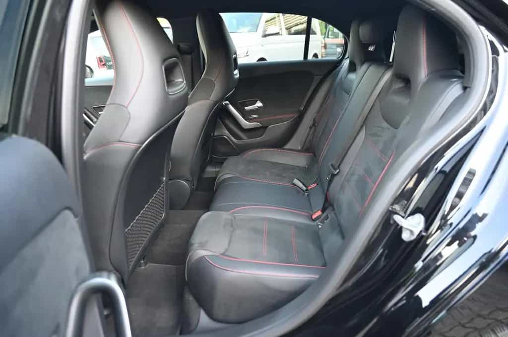 Mercedes-Benz A-Class 250 AMG Line Navi Leder LED PDC 07/2020-photo-15