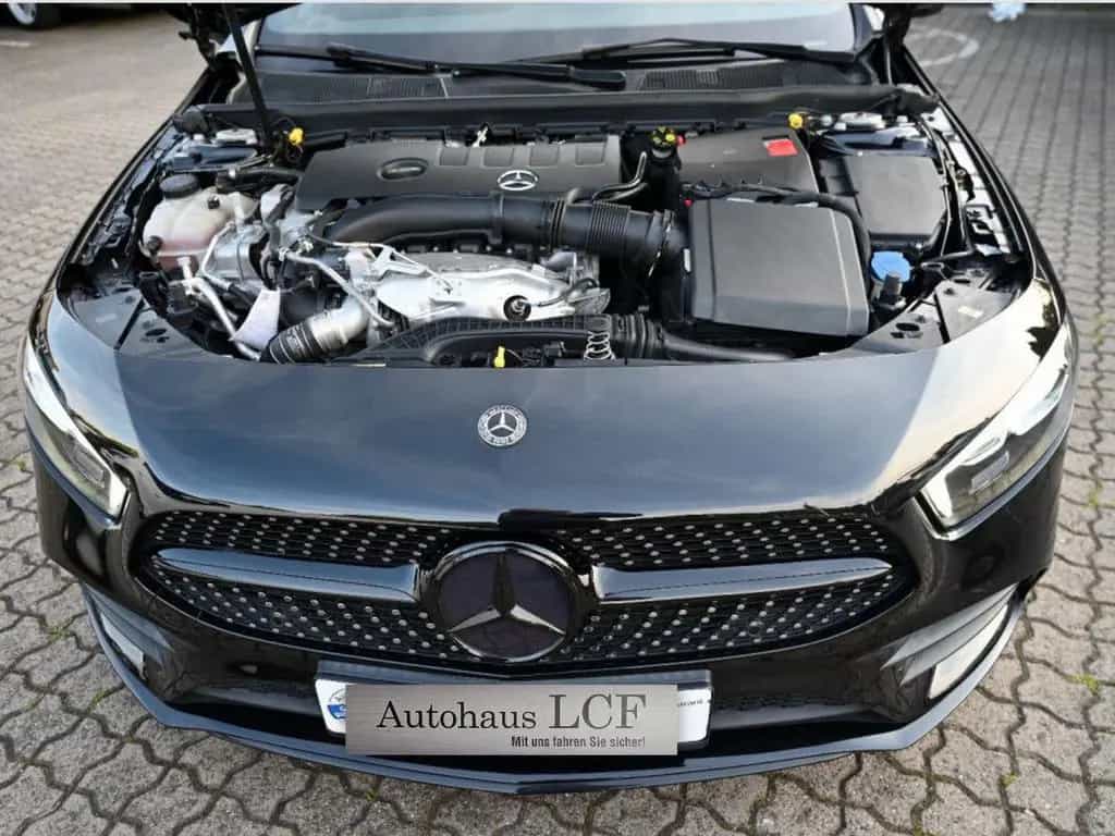Mercedes-Benz A-Class 250 AMG Line Navi Leder LED PDC 07/2020-photo-20