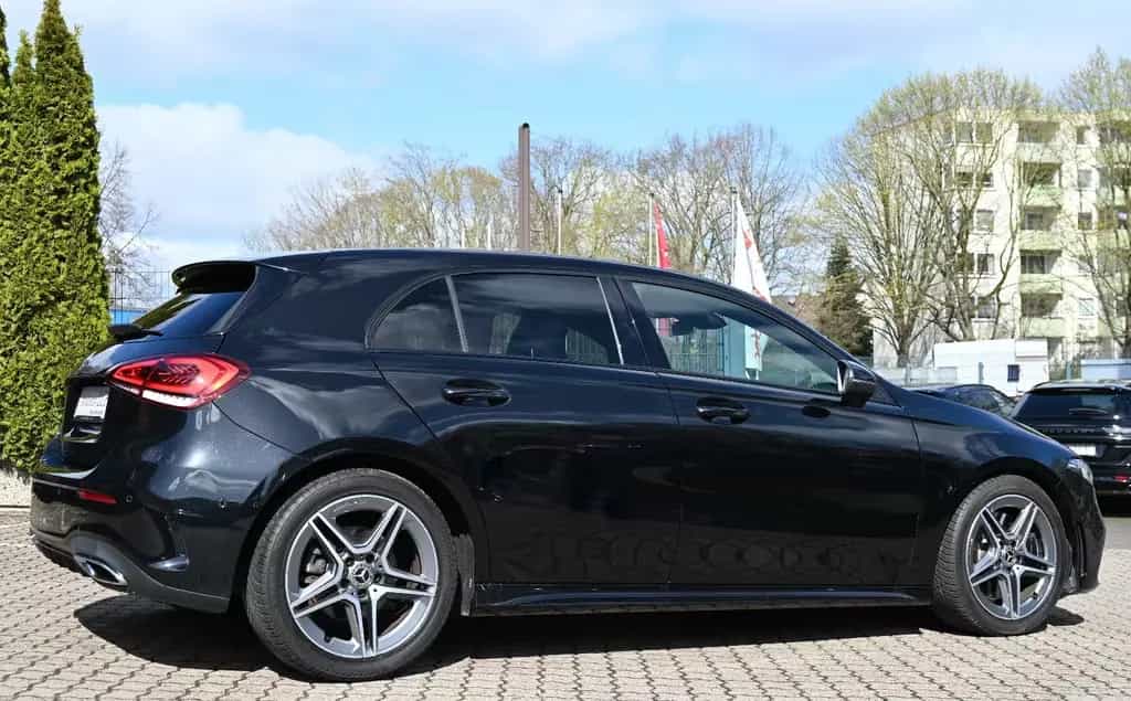 Mercedes-Benz A-Class 250 AMG Line Navi Leder LED PDC 07/2020-photo-3