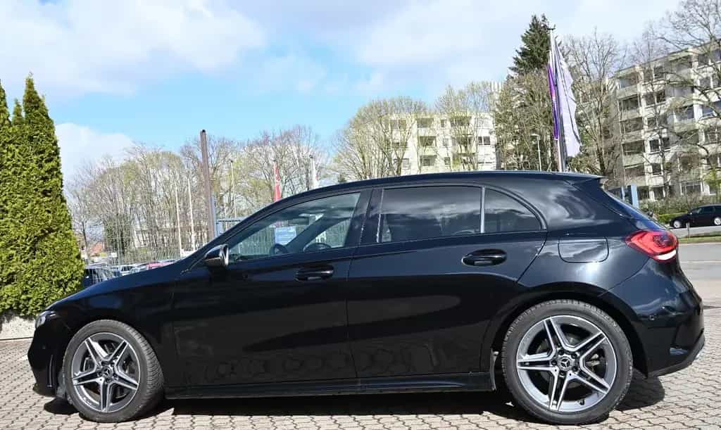 Mercedes-Benz A-Class 250 AMG Line Navi Leder LED PDC 07/2020-photo-6