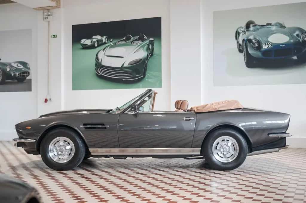 Aston Martin Other V8 Volante 06/1982-photo-2