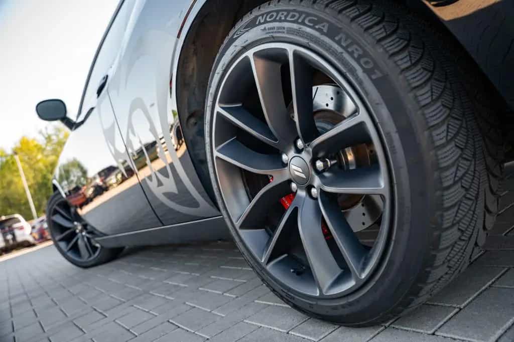 Dodge Challenger 5,7 Hemi NAV ALPINE KAMERA 03/2021-photo-16