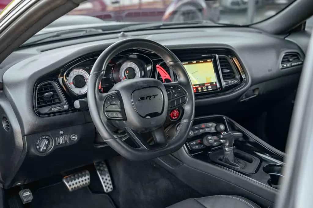 Dodge Challenger 5,7 Hemi NAV ALPINE KAMERA 03/2021-photo-19