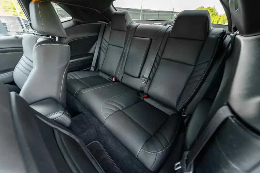 Dodge Challenger 5,7 Hemi NAV ALPINE KAMERA 03/2021-photo-28