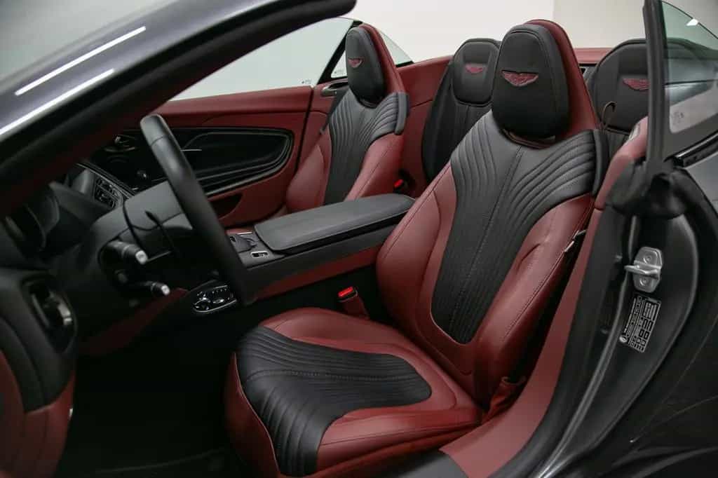 Aston Martin DB11 4.0 V8 Volante 05/2019-photo-10