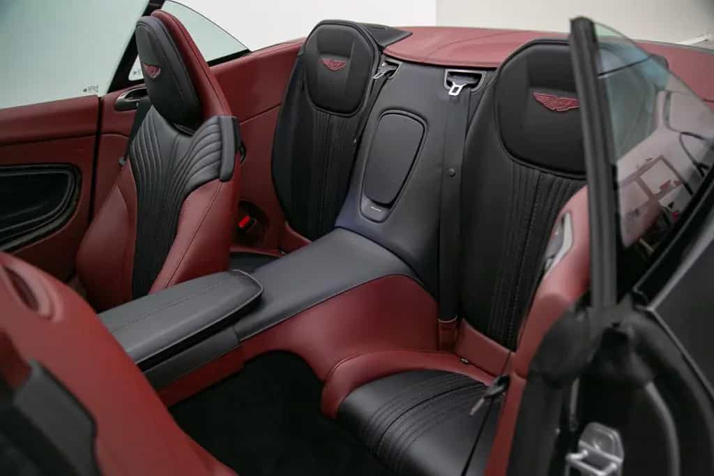 Aston Martin DB11 4.0 V8 Volante 05/2019-photo-11