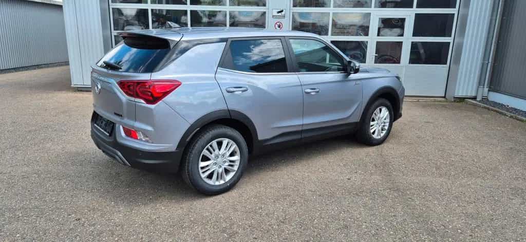 KGM Korando Nomad 5Jahre Garantie null-photo-2