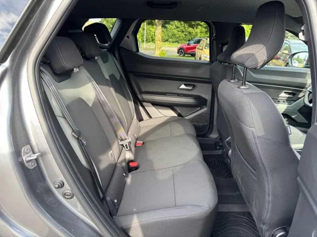 Dacia Duster III TCe 130 4x4 Extreme CarPlay LED 03/2025-photo-10