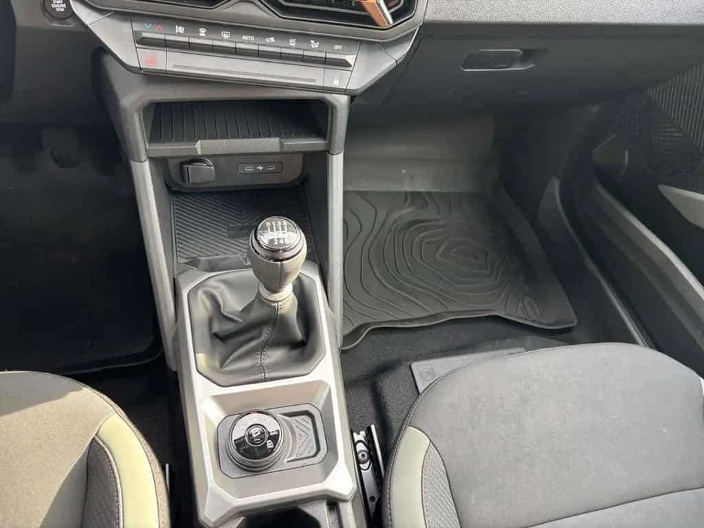 Dacia Duster III TCe 130 4x4 Extreme CarPlay LED 03/2025-photo-14