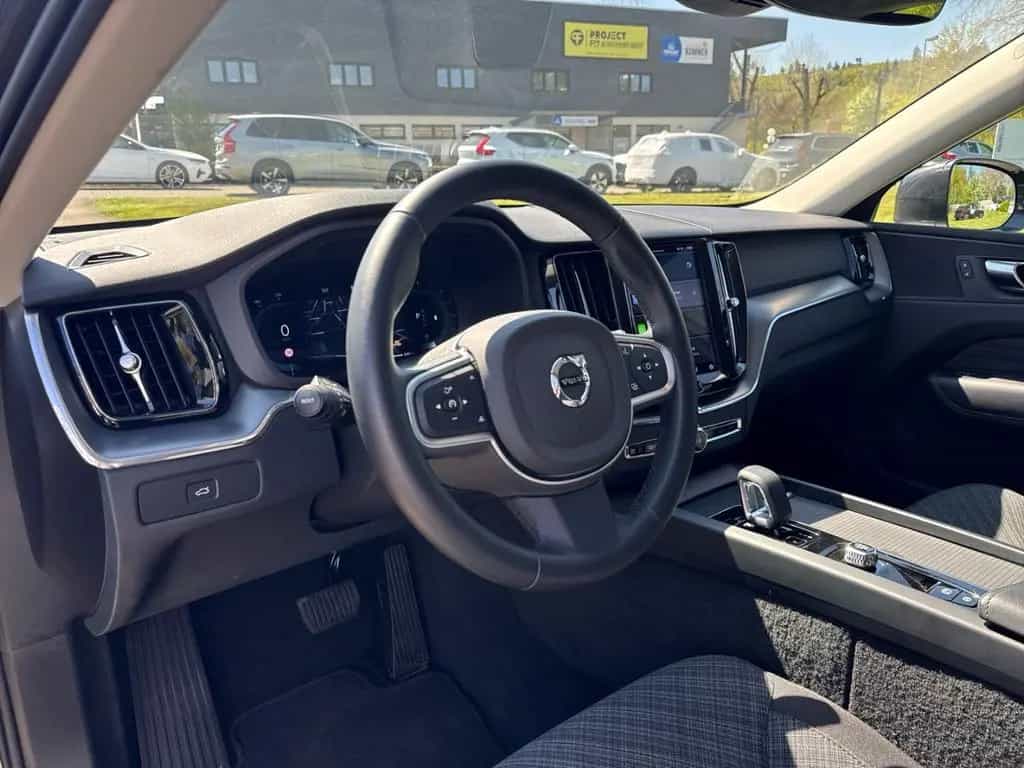 Volvo XC60 Core B5 AWD Digitales Cockpit Soundsystem L 12/2024-photo-16