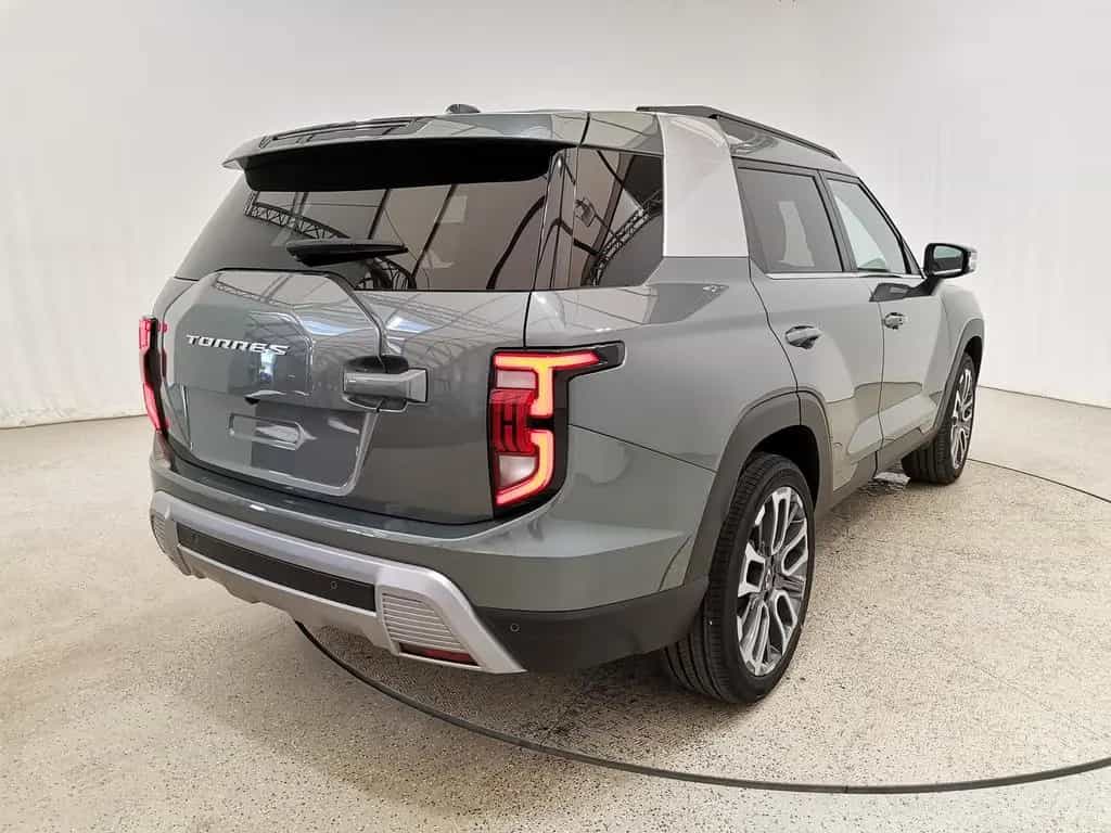 Ssangyong Torres 1.5 T-GDI Forest Edition AT|LED|Navi|4xSH 05/2025-photo-2