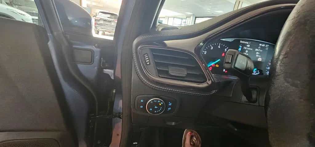 Ford Fiesta 5-Türer 1.0 EcoBoost Aut. VIGNALE Navi Pa 08/2019-photo-14