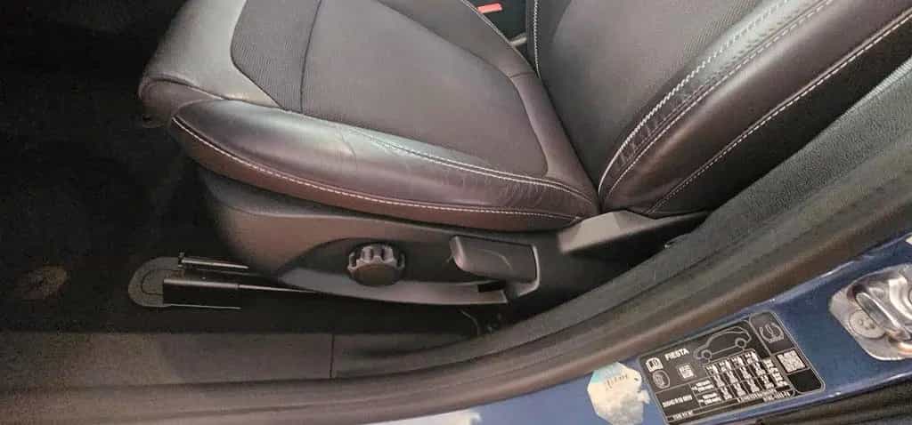 Ford Fiesta 5-Türer 1.0 EcoBoost Aut. VIGNALE Navi Pa 08/2019-photo-6