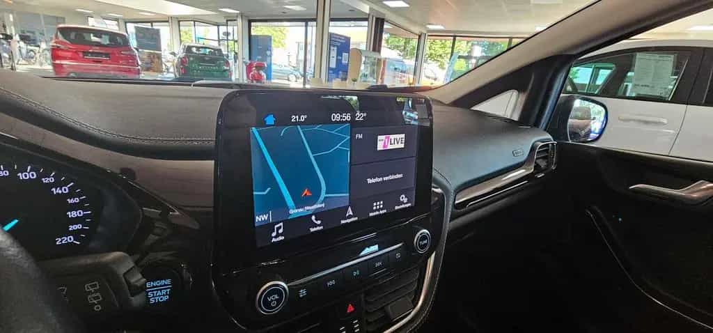 Ford Fiesta 5-Türer 1.0 EcoBoost Aut. VIGNALE Navi Pa 08/2019-photo-8