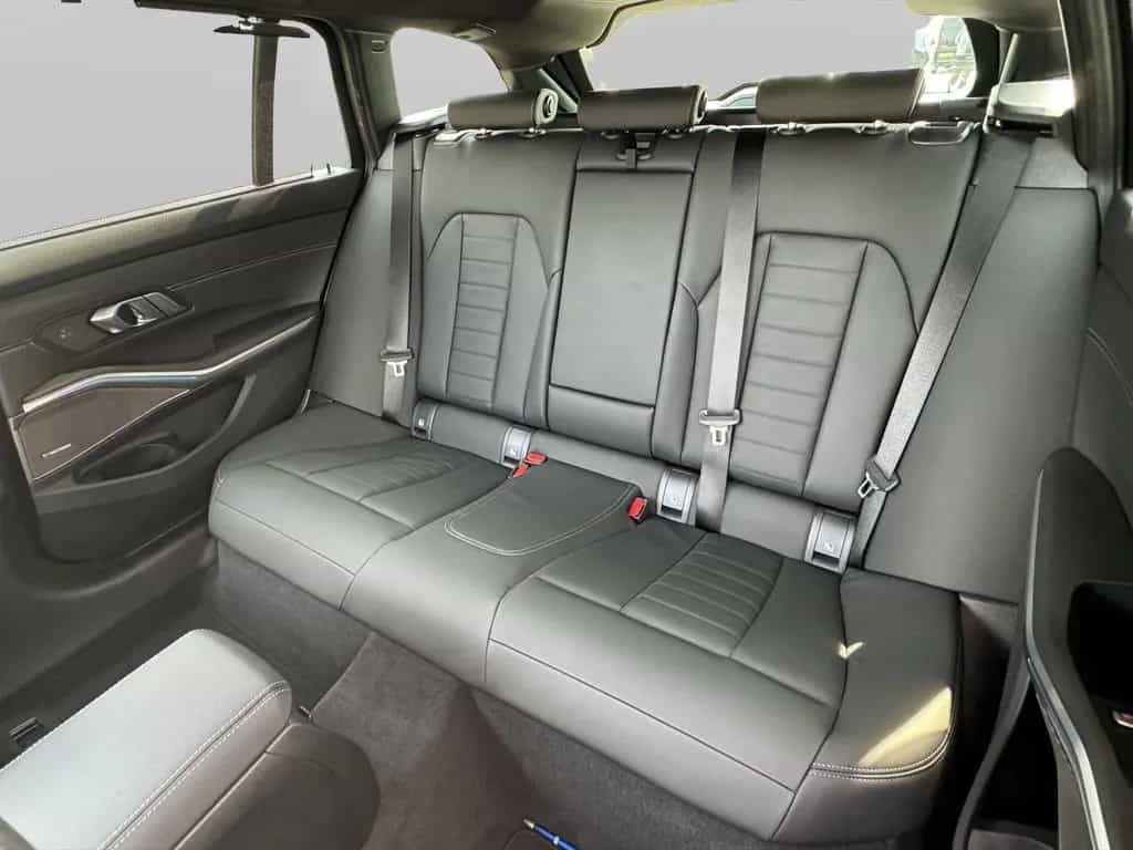 ALPINA D3 S Touring HK HiFi DAB LED Pano.Dach Shz 03/2026-photo-28