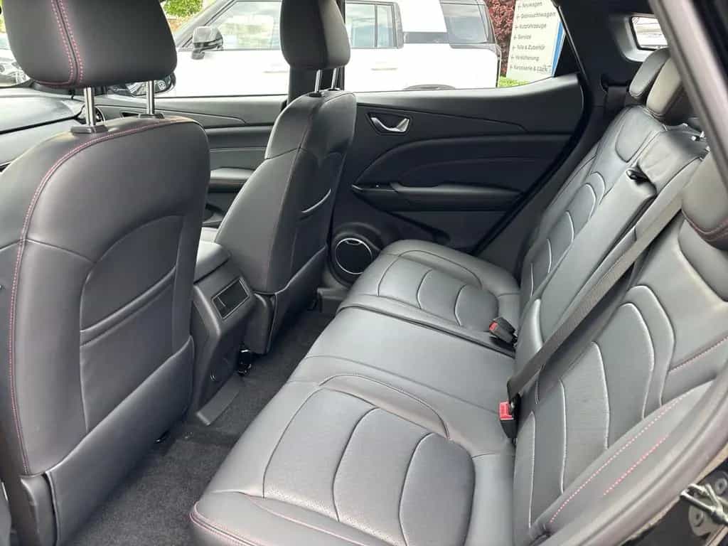 DFSK Fengon 500 1.5L 4 Zyl. Rückfahrkamera Klima 05/2025-photo-13