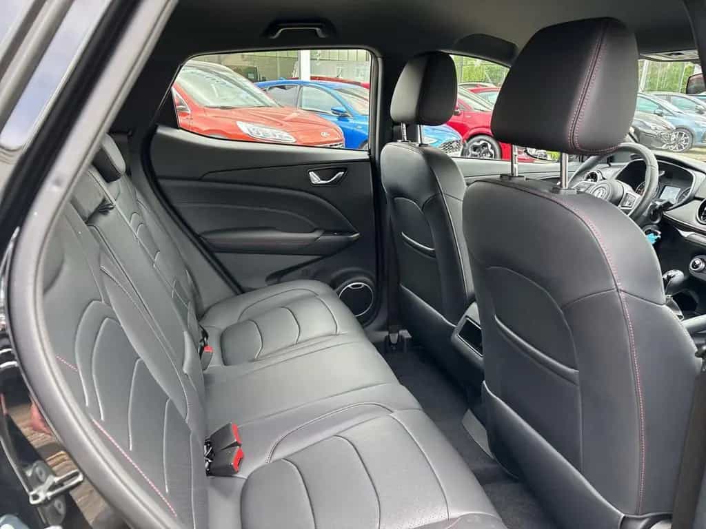 DFSK Fengon 500 1.5L 4 Zyl. Rückfahrkamera Klima 05/2025-photo-14