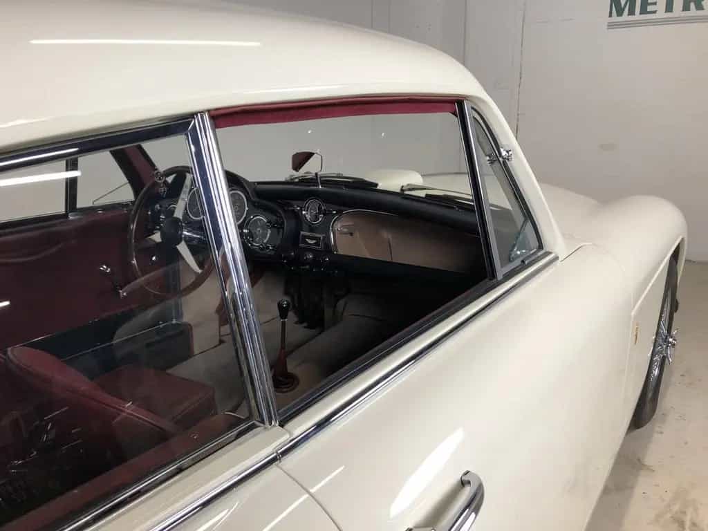 Aston Martin DB 2/4 MK III M0970 05/1959-photo-17