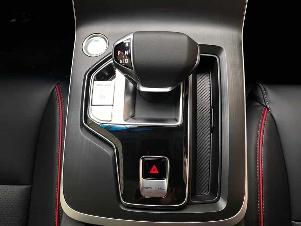 BAIC Beijing X75 X75 Beijing 1.5 Turbo GDI 7DCT Autom. LED ACC 36 null-photo-10