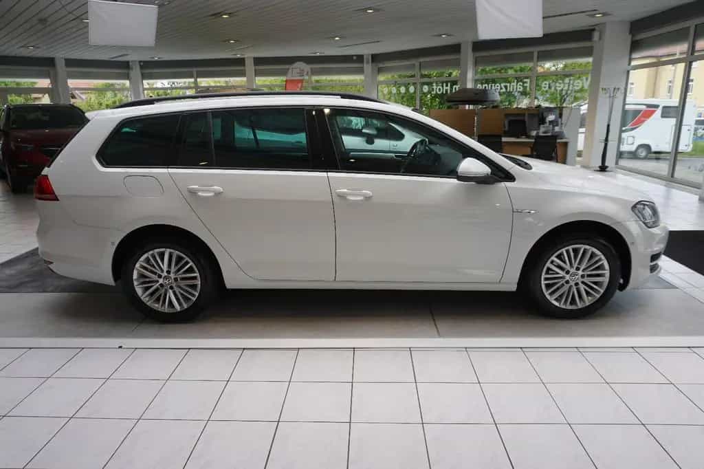 Volkswagen Golf VII Variant Cup BI-XENON, STANDHEIZUNG, PDC 11/2014-photo-1