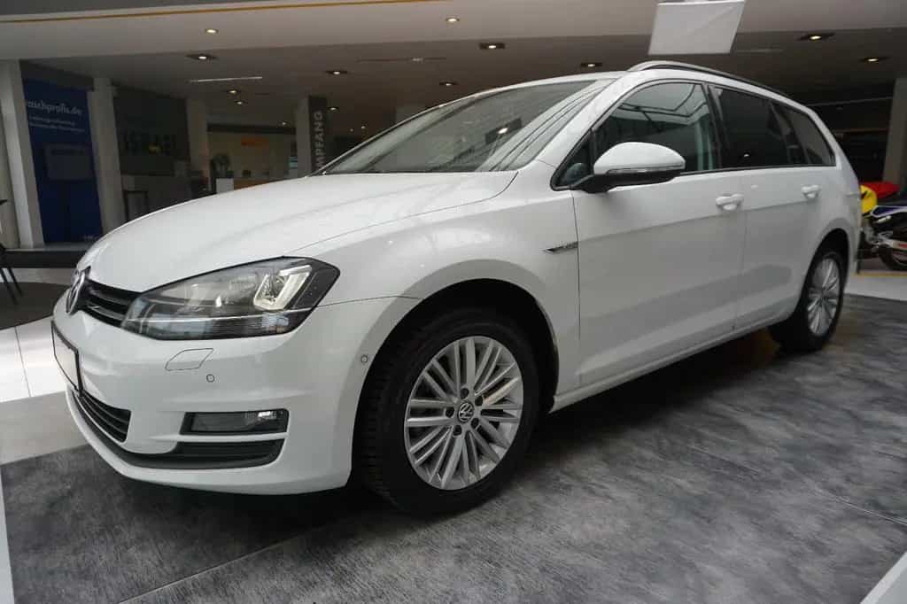 Volkswagen Golf VII Variant Cup BI-XENON, STANDHEIZUNG, PDC 11/2014-photo-22