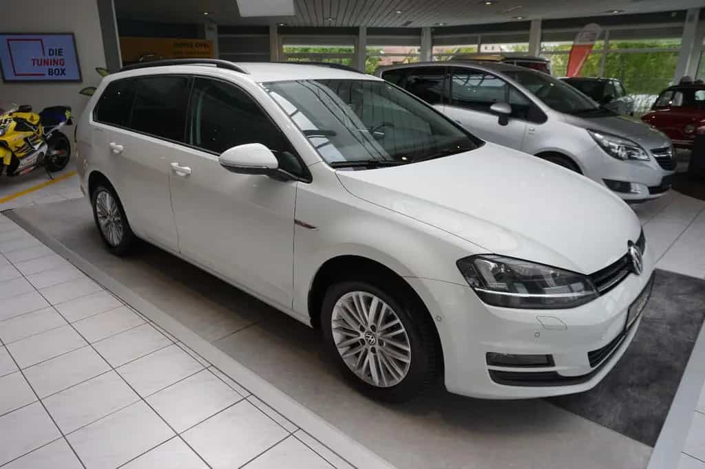Volkswagen Golf VII Variant Cup BI-XENON, STANDHEIZUNG, PDC 11/2014-photo-23