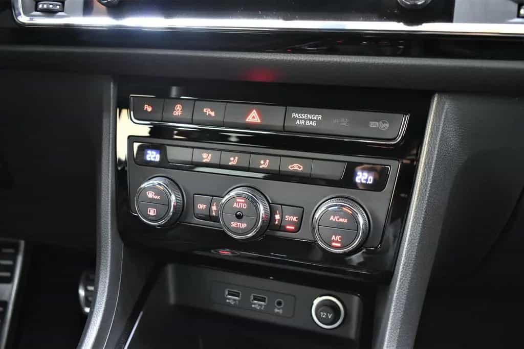 Cupra Ateca + 4Drive+LED+Navi+360°Kamera+Keyless 03/2020-photo-22