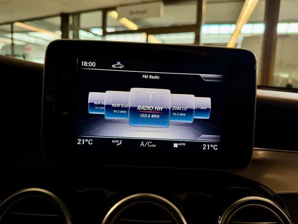 Mercedes-Benz GLC-Class 250 4M 3x AMG-LINE LEDER NAVI PANO PDC SHZ 03/2018-photo-17