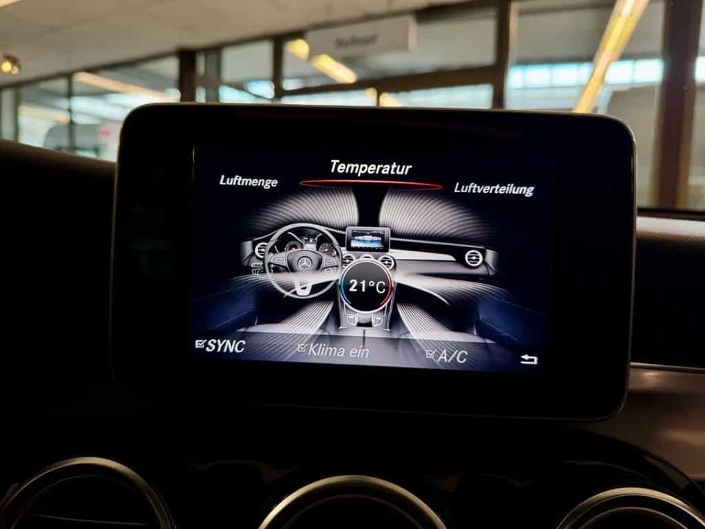 Mercedes-Benz GLC-Class 250 4M 3x AMG-LINE LEDER NAVI PANO PDC SHZ 03/2018-photo-20