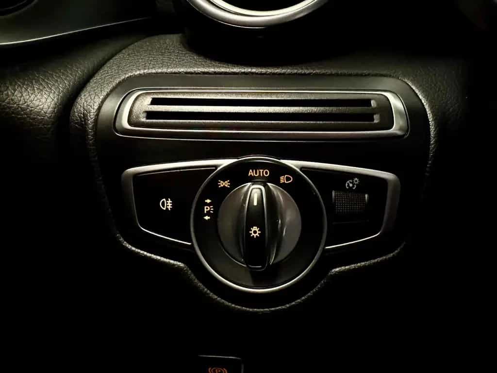 Mercedes-Benz GLC-Class 250 4M 3x AMG-LINE LEDER NAVI PANO PDC SHZ 03/2018-photo-26