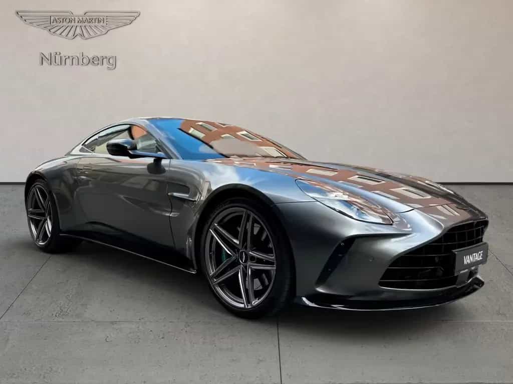 Aston Martin V8 Vantage 10/2024-photo-4