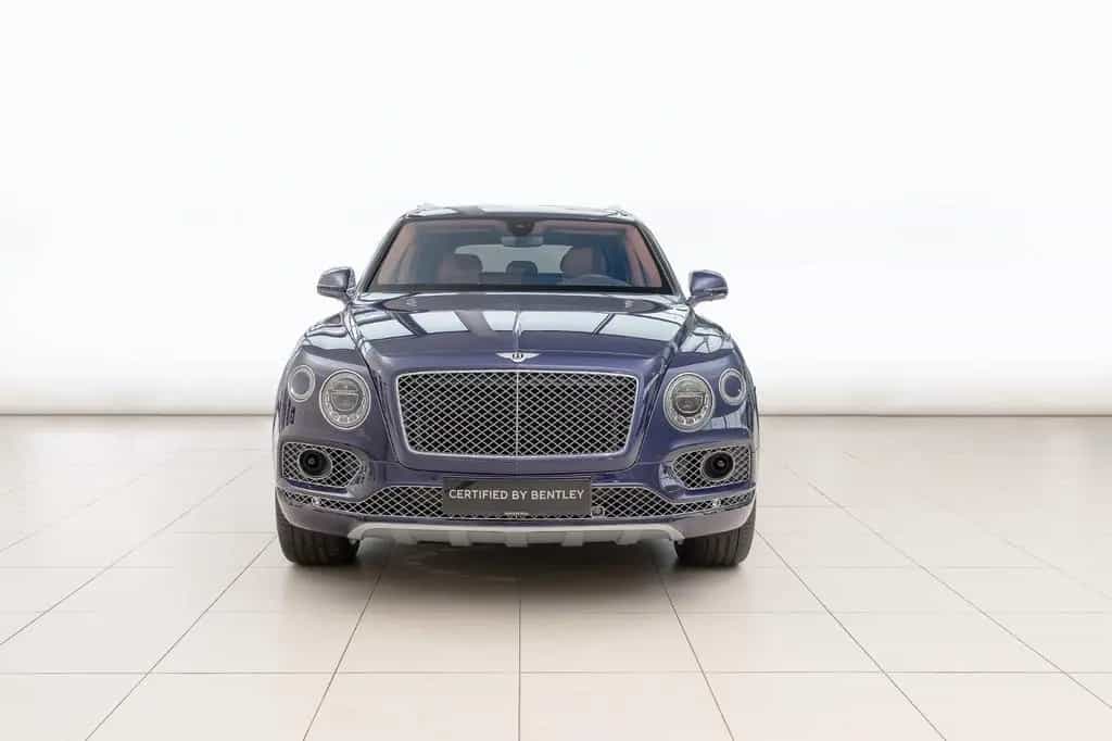 Bentley Bentayga W12 - City - Touring - Sunshine Spec. 08/2016-photo-1