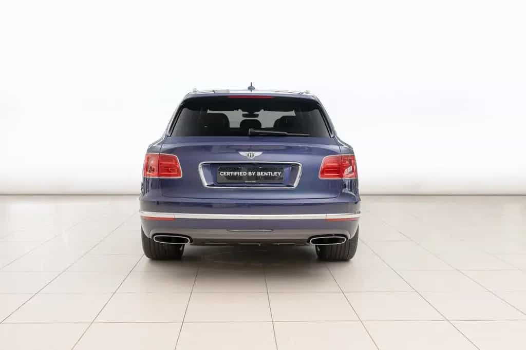 Bentley Bentayga W12 - City - Touring - Sunshine Spec. 08/2016-photo-5