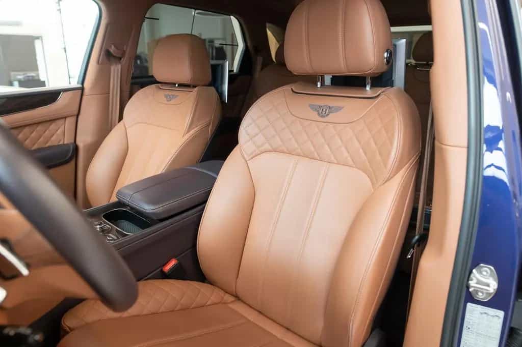 Bentley Bentayga W12 - City - Touring - Sunshine Spec. 08/2016-photo-9