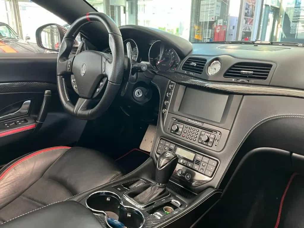 Maserati GranCabrio 4.7 V8 MC Centenario 1 of 203 12/2017-photo-17