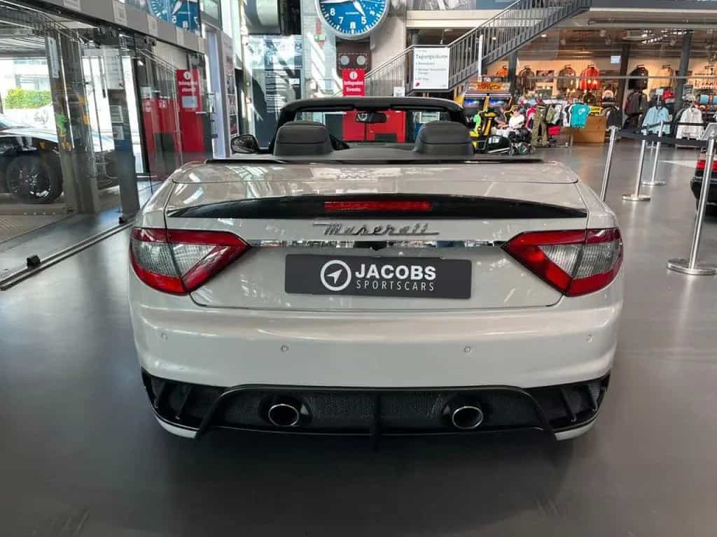 Maserati GranCabrio 4.7 V8 MC Centenario 1 of 203 12/2017-photo-4