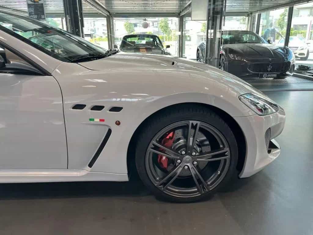 Maserati GranCabrio 4.7 V8 MC Centenario 1 of 203 12/2017-photo-6