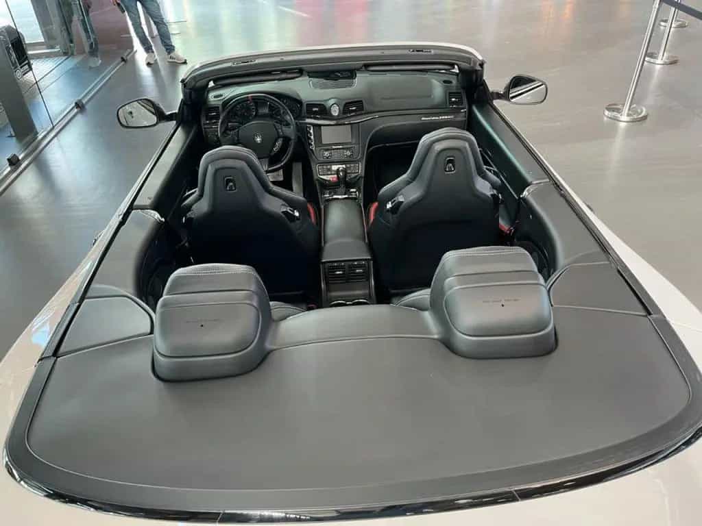 Maserati GranCabrio 4.7 V8 MC Centenario 1 of 203 12/2017-photo-7