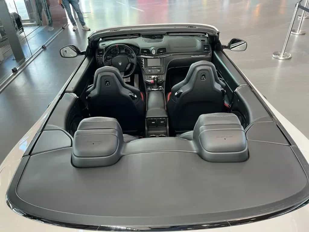Maserati GranCabrio 4.7 V8 MC Centenario 1 of 203 12/2017-photo-8
